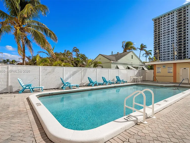 801 S Ocean Dr #207 — Photo 22