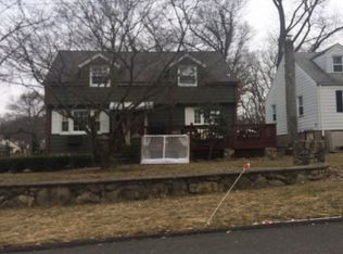 21 Terrace Ave, Suffern, NY 10901