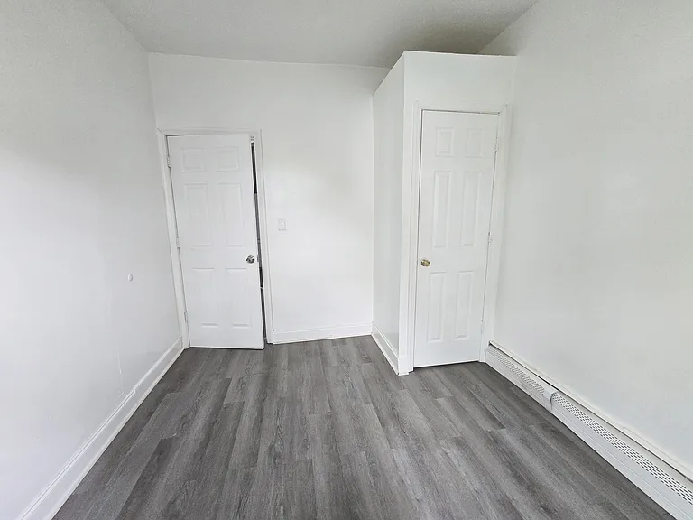 24 Harrison Pl #1 — Photo 11