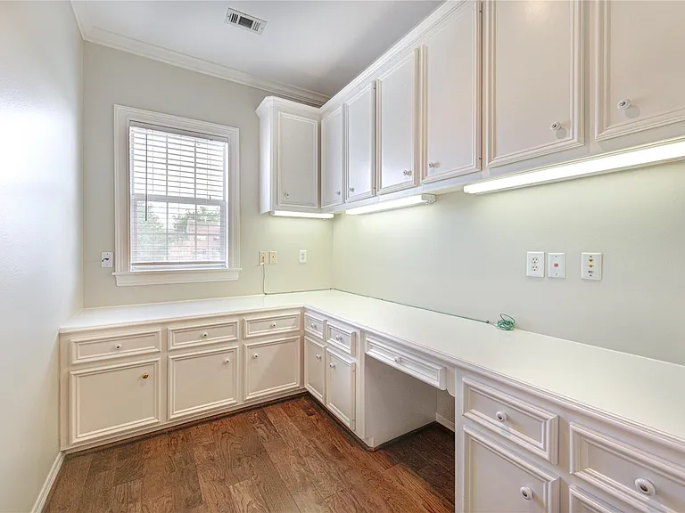 2124 Nantucket Dr #A — Photo 16