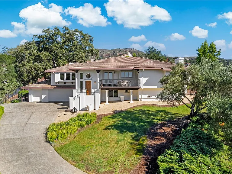 14 Maui Way — Photo 2