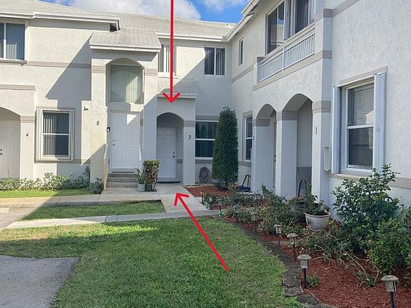 870 NE 212th Ter APT 3