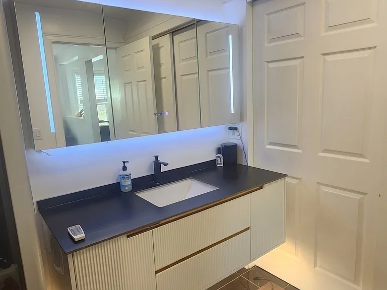 18 Russell St #1 — Photo 10