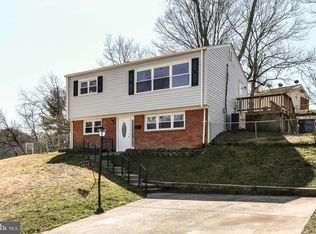 3209 Berkley Ln, Woodbridge, VA 22193