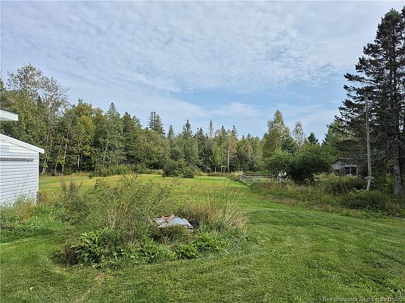 4th image of 2943 Middle River Rd