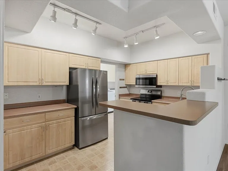 7401 W Arrowhead Clubhouse Dr #2083 — Photo 9
