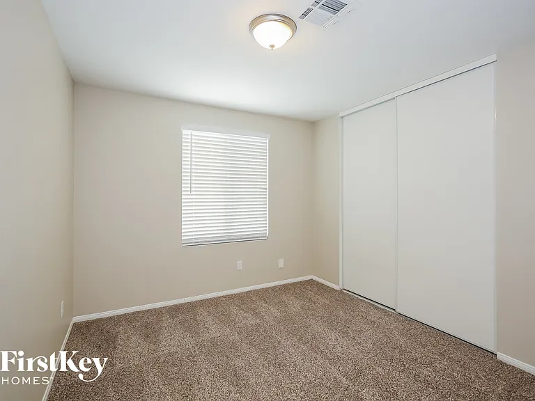 720 Roberta Alecia Ave — Photo 11