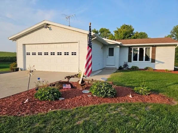 5553 Damsel Ct, Denmark, WI 54208