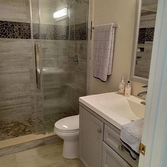 1181 Athlone Way — Photo 12