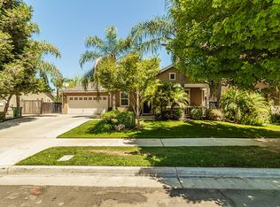 624 E Cambridge Dr, Reedley, CA 93654