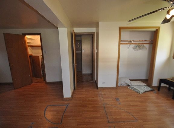 3rd image of 9140 S Saint Louis Ave