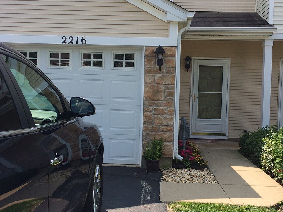 1st image of 2216 Flagstone Ln