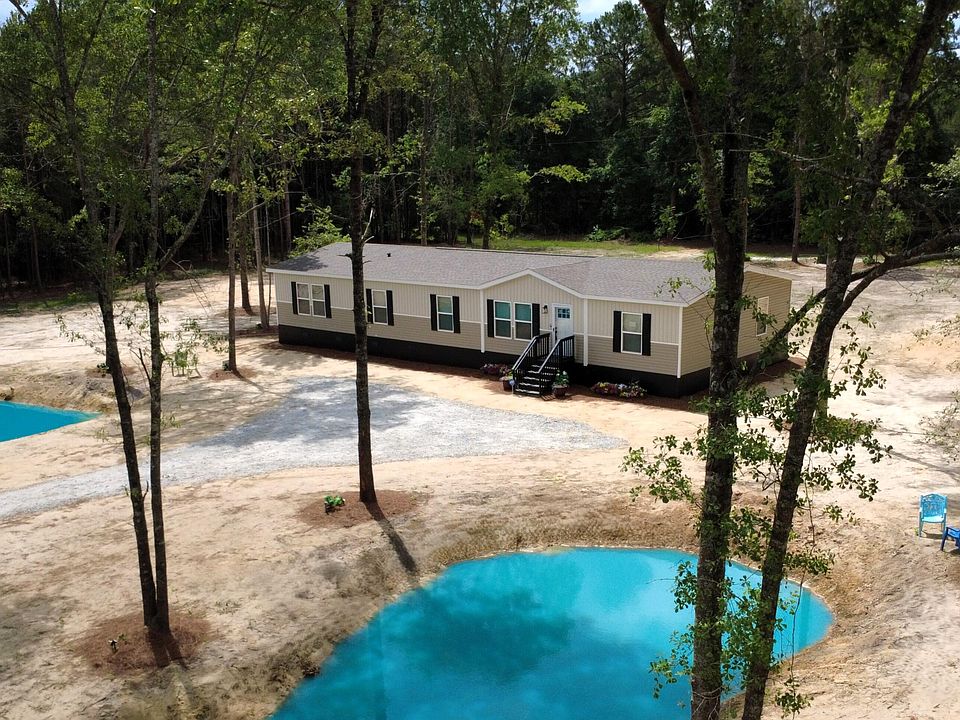 1st image of 215 Cottonwood Ln