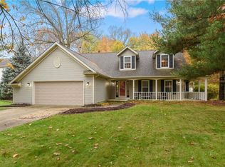 516 W Sturbridge Dr, Medina, OH 44256