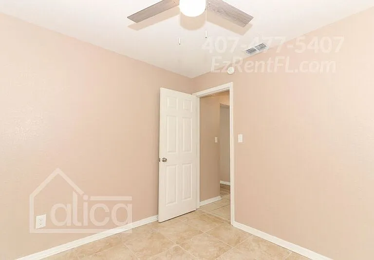 127 Academy Ave — Photo 16