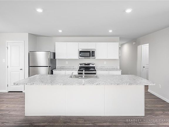 3rd image of 303 Tarkey Blvd