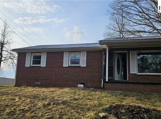 183 Maple Road, Spruce Pine, NC 28777