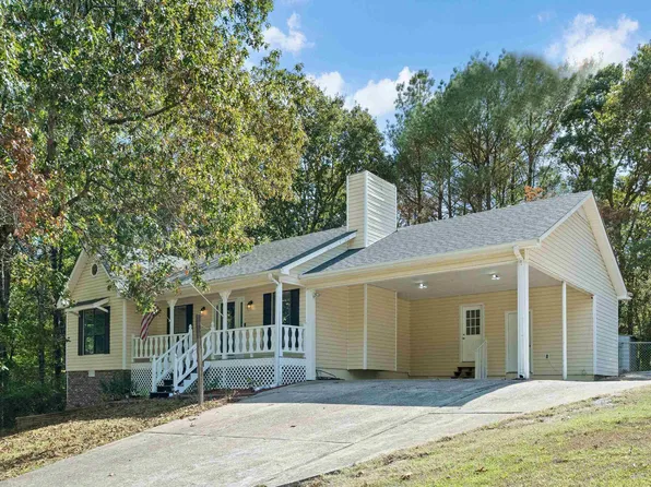3273 Fieldale Dr, Bessemer, AL 35023