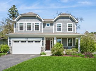 705 Ridge Rd, Highland Park, IL 60035