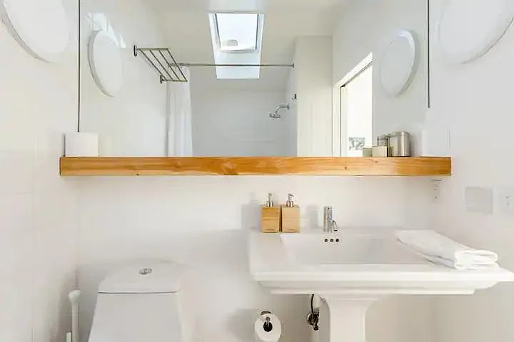 6419 Valley View St — Photo 35