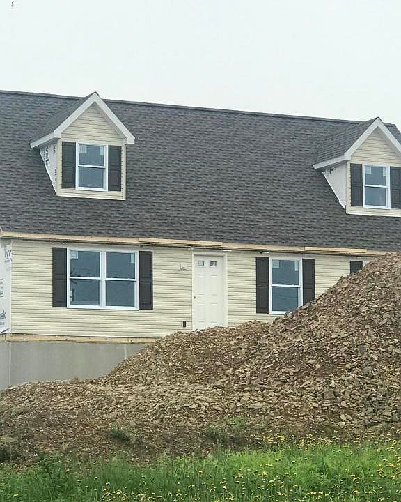 2nd image of 5995 Pohopoco Dr