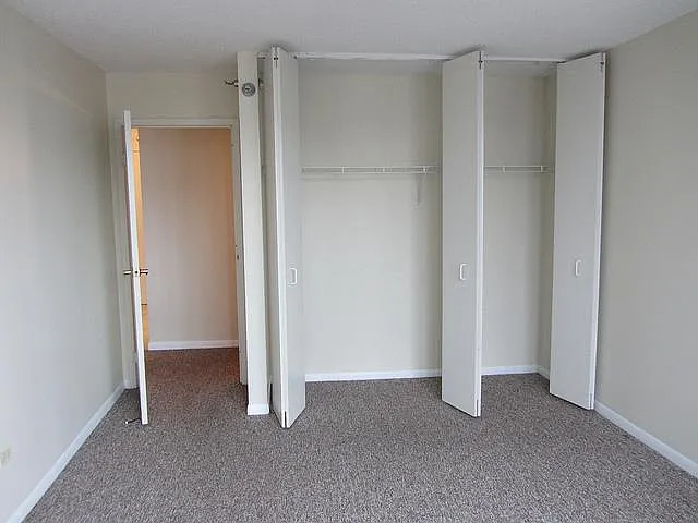 111 W Maple St #1904 — Photo 7