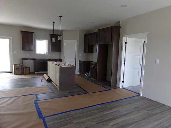 2nd image of 502 W 24th St