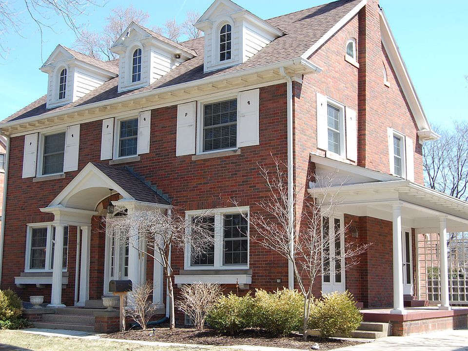 1st image of 2308 Meadowwood Dr