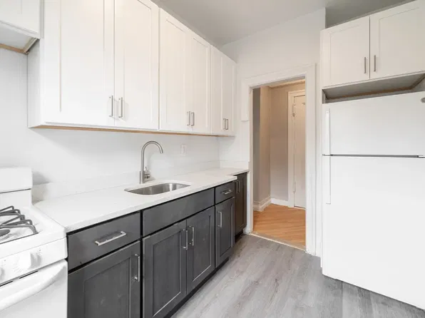 880 47th Street image 1 of 10