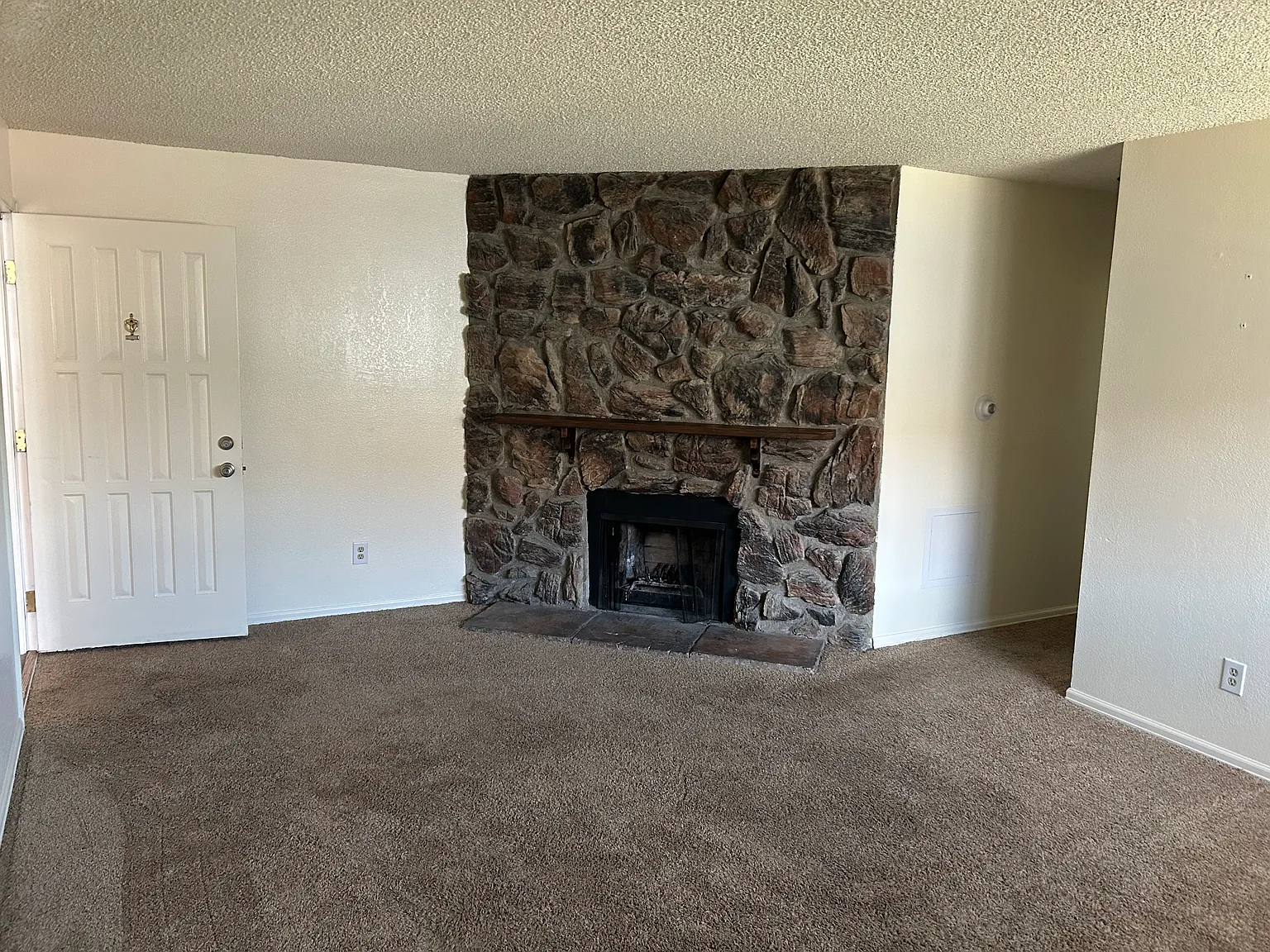 1 bed, 700 sqft, $750 — Photo 4