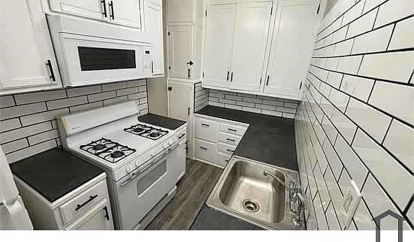 208 N Glenn Ave — Photo 10