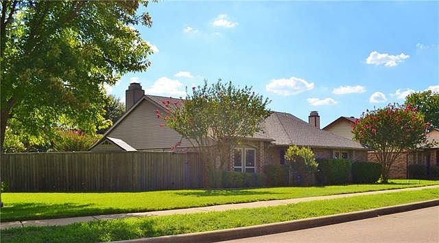1st image of 1300 Mullins Dr