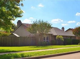 1300 Mullins Dr, Plano, TX 75025