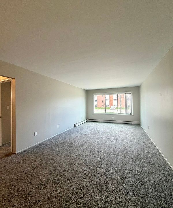 1st image of 1213 Sycamore St #103
