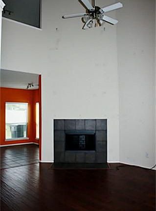 3rd image of 2402 Parkview Dr