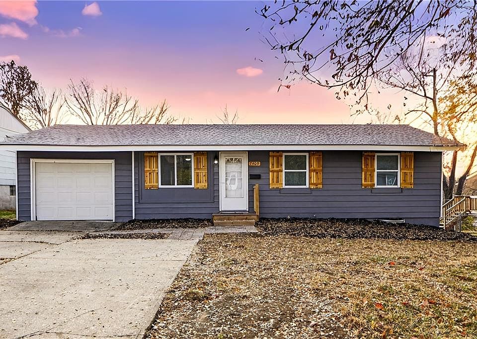 E⭐︎House 7409 E 51st St, Kansas City, MO 64129 | Zillow