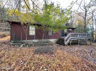 139 Falling Waters Blvd, Lackawaxen, PA 18435