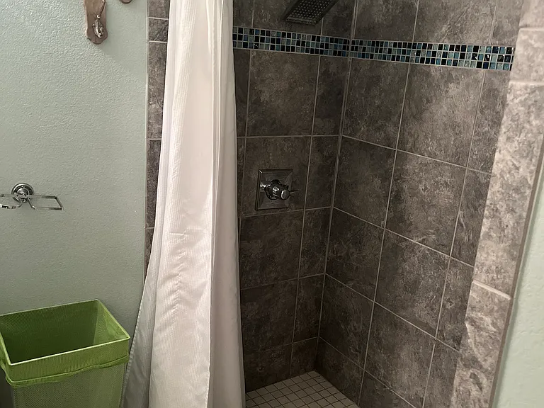 7604 Bogart Dr — Photo 2
