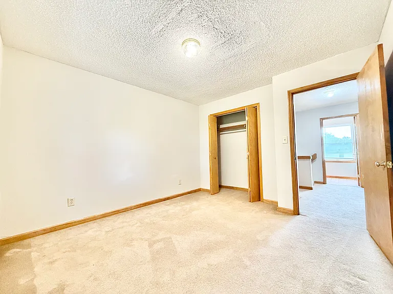 105 Mountain View Dr #B — Photo 11