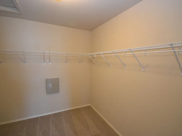 409 Riverine Way — Photo 7