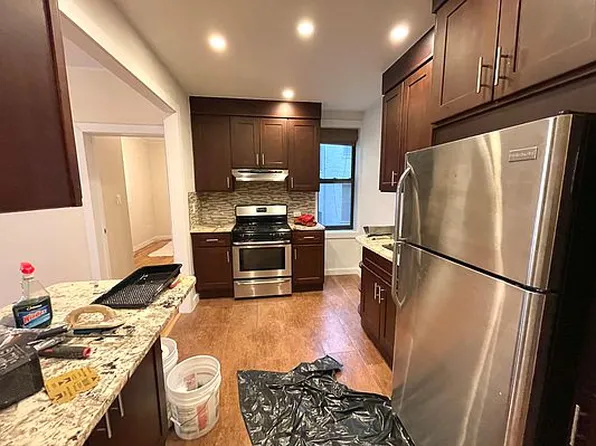 30-07 34th Ave #3, Astoria, NY 11106