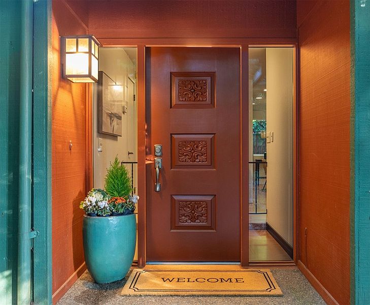 4th image of 13524 Roosevelt Way N