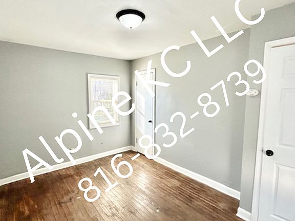 4th image of 4404 Mersington Ave