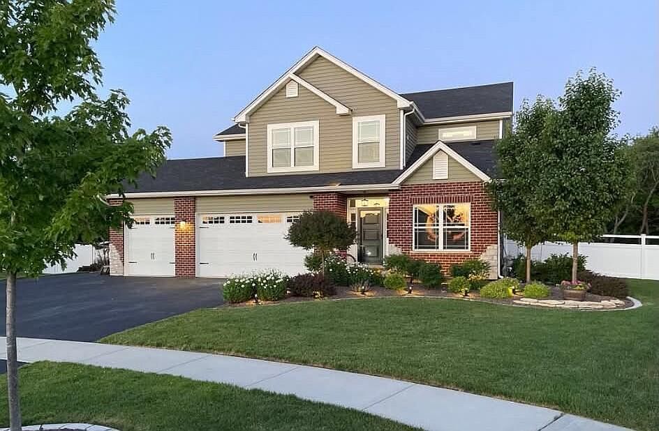 1st image of 880 Somerset Ct