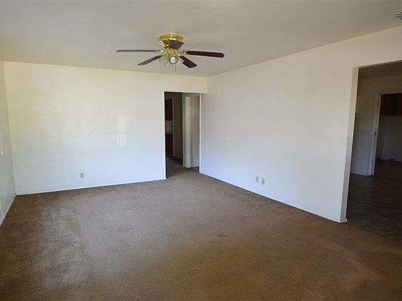3rd image of 116 Colorado Dr