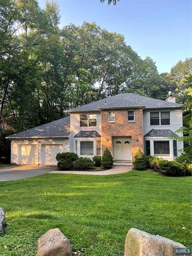 75 Moraine Rd, Morris Plains, NJ 07950 | Zillow