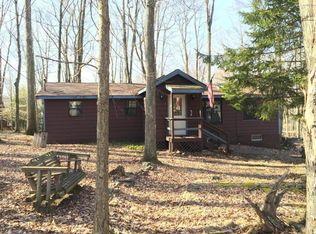 104 Ski Trl, Pocono Lake, PA