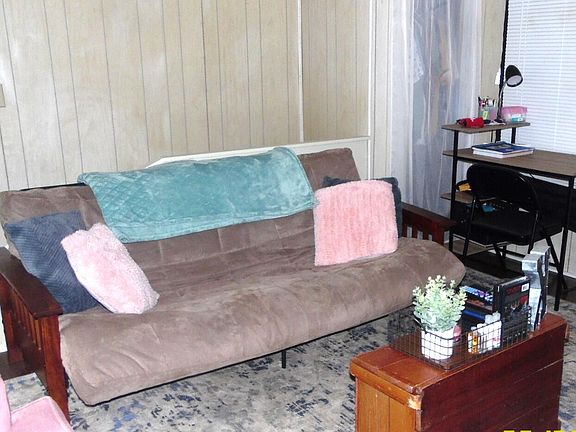 3rd image of 2456 Beech Ave