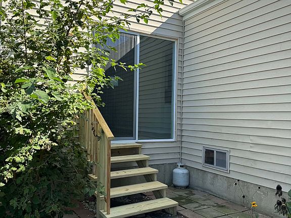 4th image of 28825 Raleigh Crescent Dr