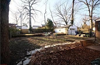 4th image of 8406 Knollwood Dr